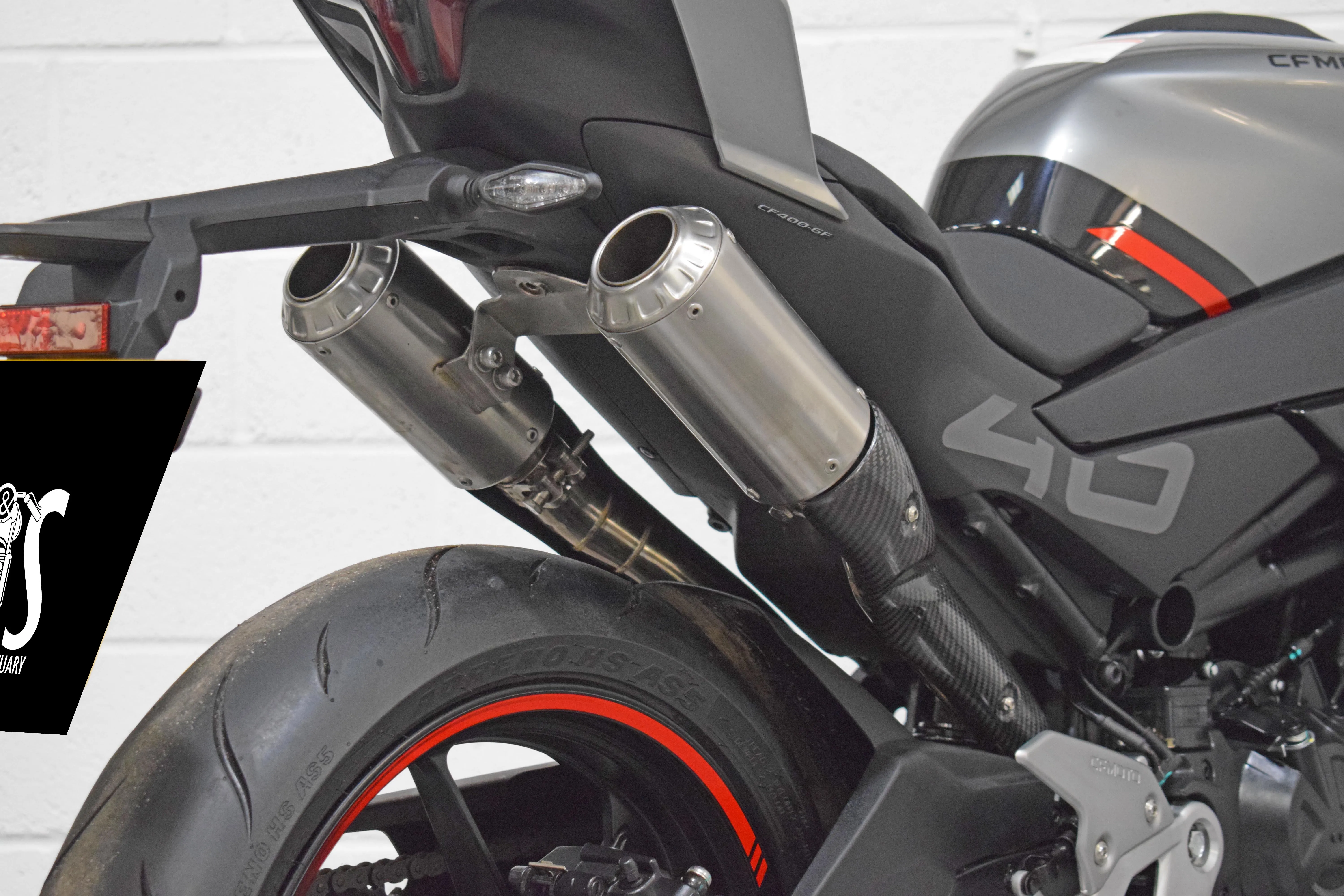 FBB بعد السوق كاتم صوت عادم من ألياف الكربون من الفولاذ المقاوم للصدأ والتيتانيوم عالي الأداء لـ 450SR