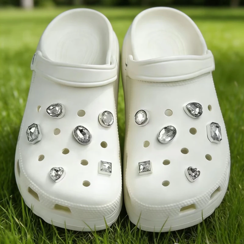 Designer Luxury Vintage Rhinestone Shoe Charms Elegant Gem Decorations for DIY Clogs And Jeans High Quality Fashion Accessories