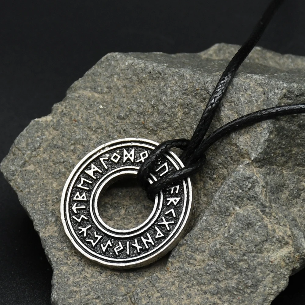 Viking Iceland Vegvisir Helmet Rune Circle Necklace magic men's Amulet Pendant Nordic Viking Rune Valknut Wicca Jewelry wholesal