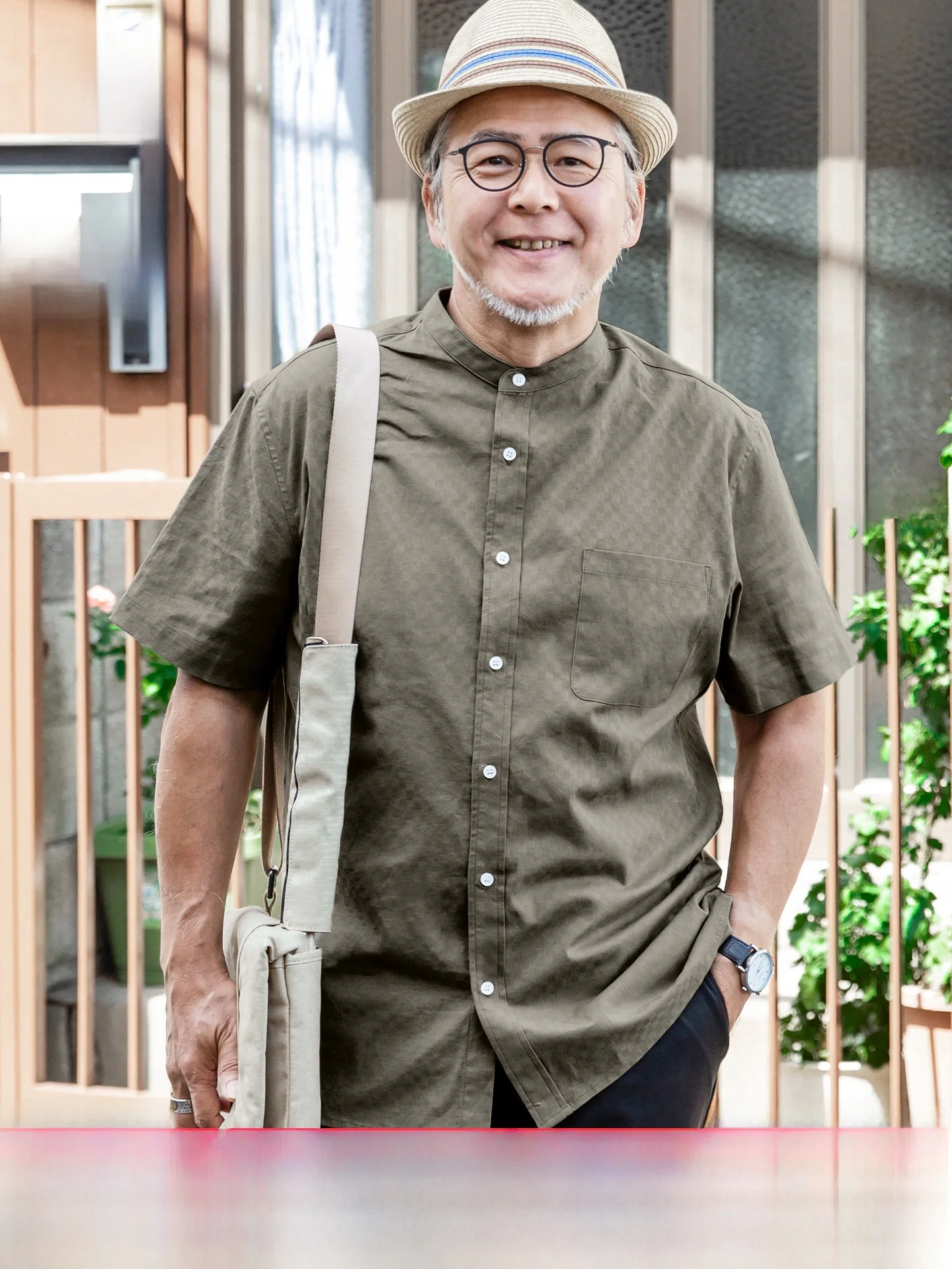 

Летняя рубашка с коротким рукавом для мужчин среднего и старшего возраста, повседневная модная одежда из хлопка и льна, удобная и дышащая мужская одежда.