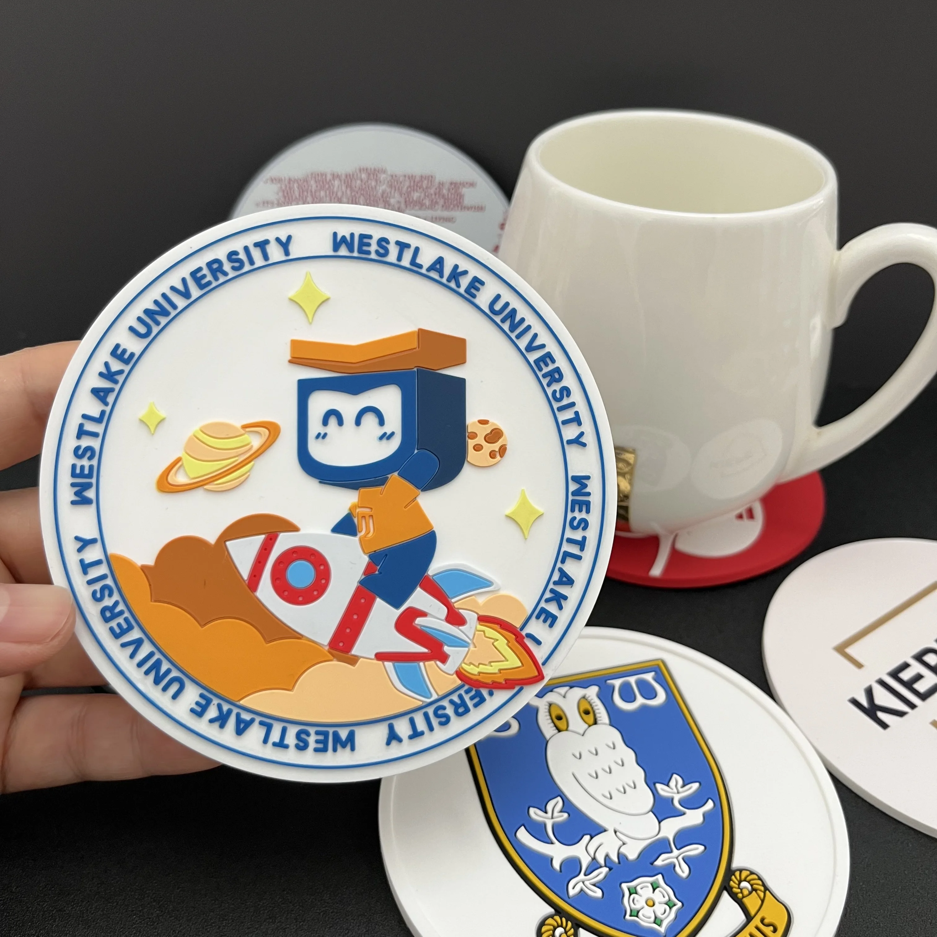 

Manufacturer customized logo anti slip, heat-resistant, waterproof coaster, round rubber soft PVC silicone coaster