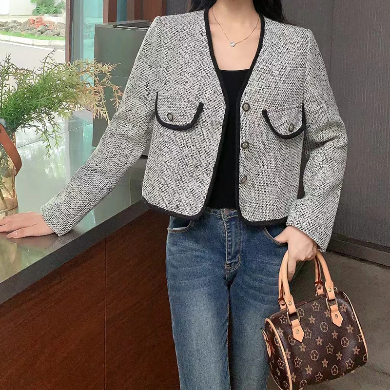 Korean-style High Grade Gray Women's Short Suit Jacket 2024 Autumn and Winter Fashion Elegant Coat V-neck Office Lady Suit Top