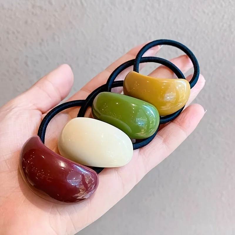 Caramel Colored Bean Shaped Headband, Rich Spring and Autumn Color Scheme, Paired with Sweaters and Coats To Enhance Texture