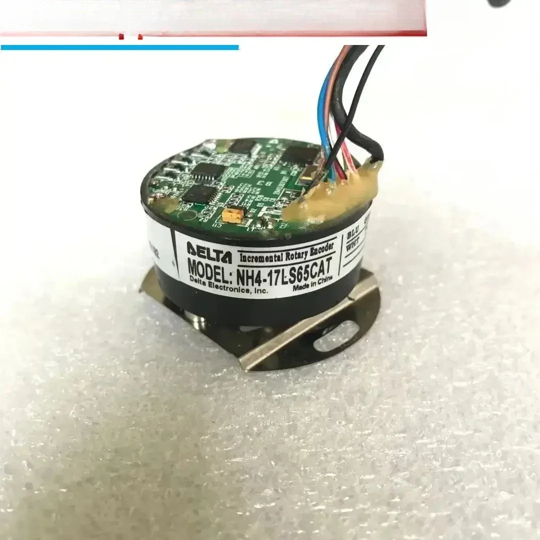 NH4-17LS65CAT Servo… - image