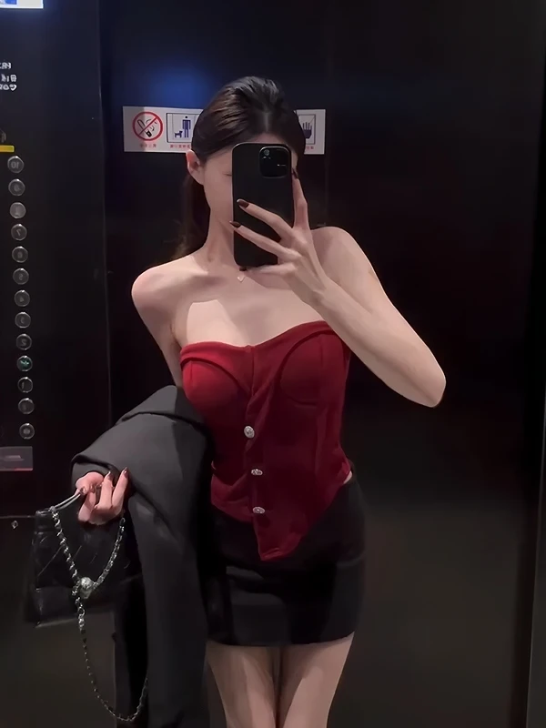 Top Sem Mangas Vermelho para Mulheres, Estilo Coreano, Ajuste Slim, Efeito Emaecido, Cor Pura