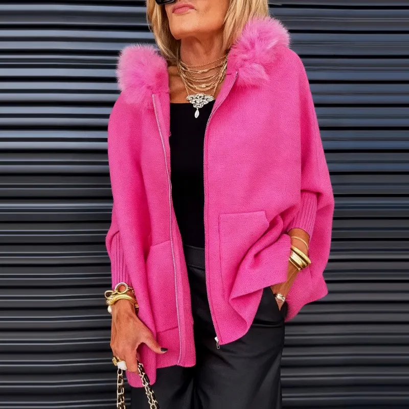 

Fashion Warm Short Outerwear Jacket for Women 2025 Winter Bat Sleeves Patchwork Pockets Hooded Oversized Cardigan Loose Knitwear