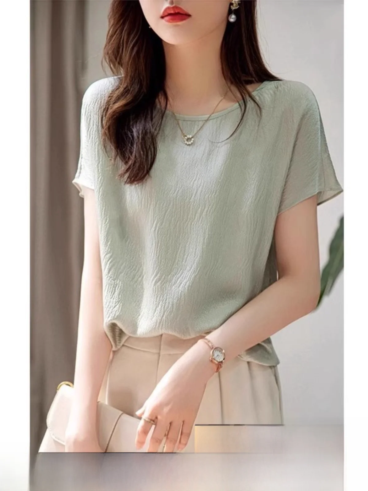 

Ladies Chiffon Shirt Summer 2026 New High-End European Style Fashion Loose Short Sleeve Top Korean Version round Neck Pure Color