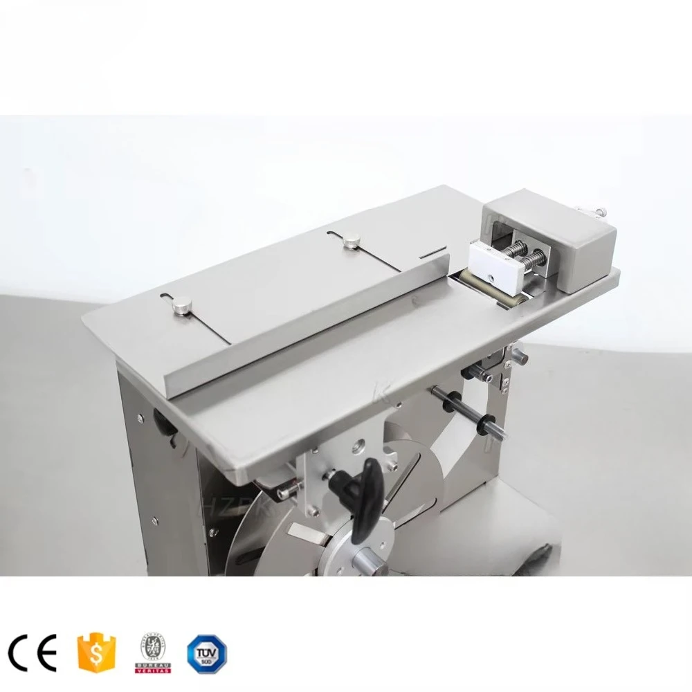 Self-adhesive manual tamping, sealing and applying carton semi-automatic right-angle labeling machine 2