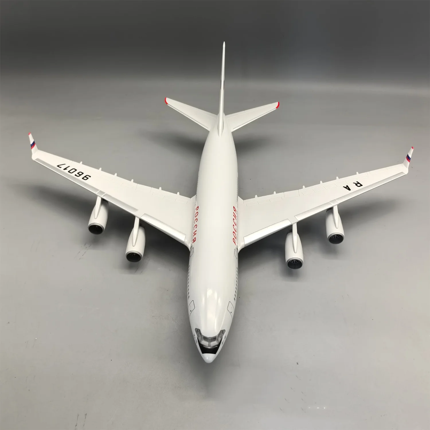 1/120 Scale Planes 46cm Resin Russian Air Force One Il96-300 Diecast Aircraft Models With Lights Stable Base Aviation Souvenir
