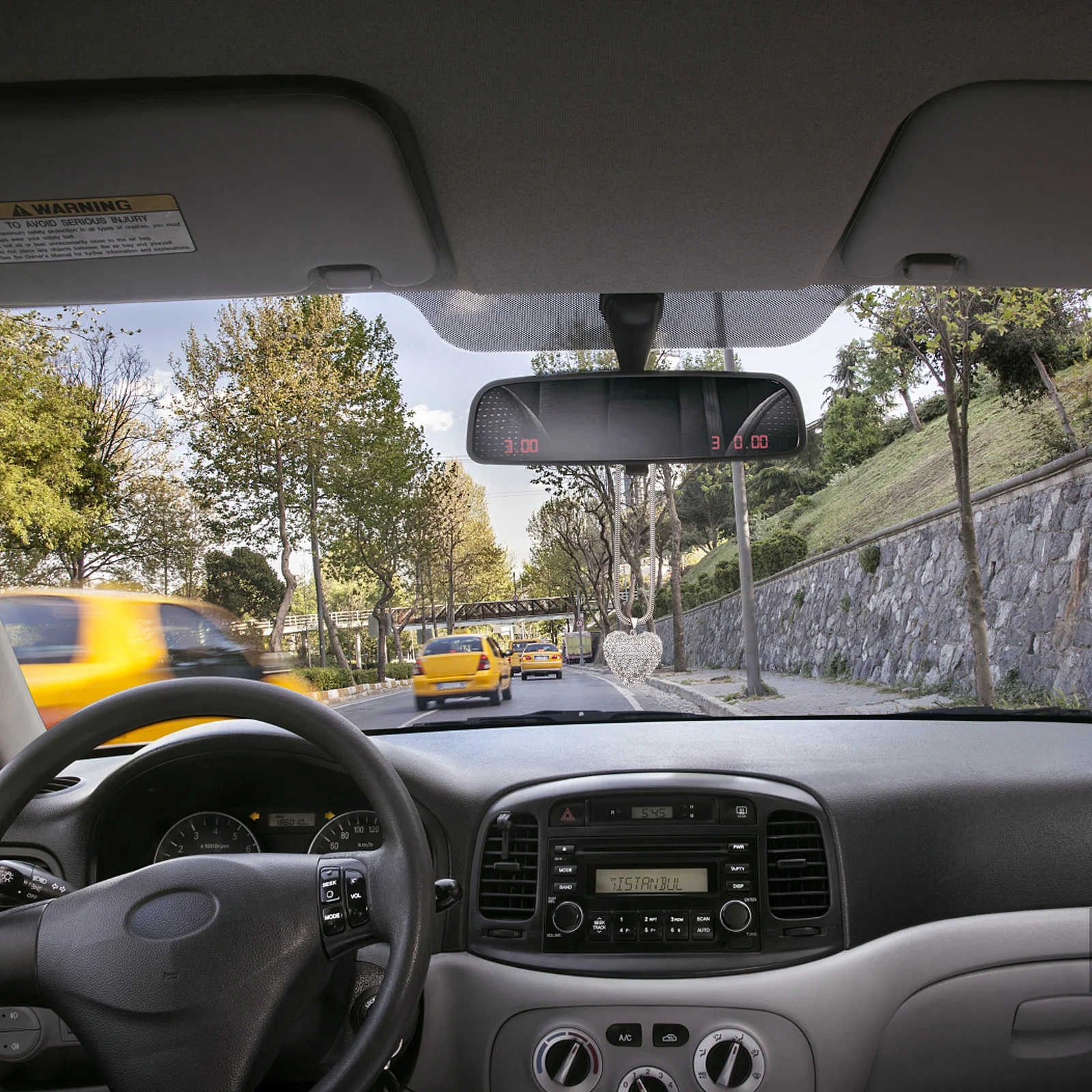 

1pc Heart-Shaped Glass Drill Car Rearview Mirror Hanging Ornament Interior Decor Pendant Car Accessory Home Decoration