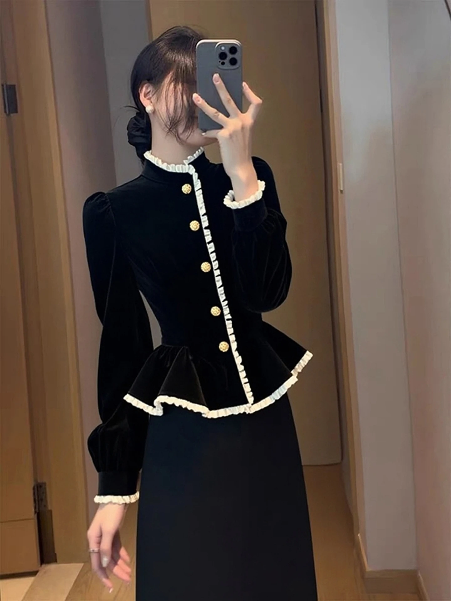 

French Small Fragrance Black Velvet Pullover Top Stand Collar Ruffled Hem Peplum Waist Niche Harajuku Y2K Women's Autumn Clothes