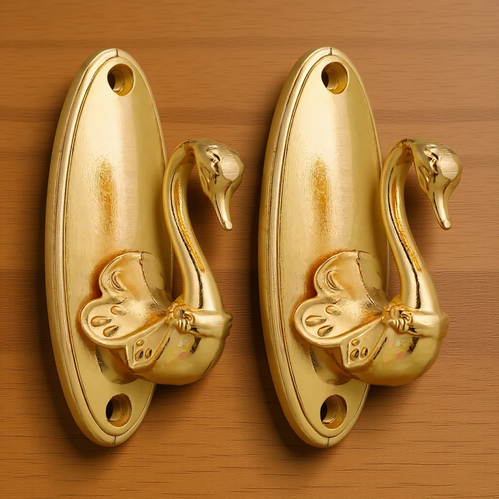 

Golden Zinc Alloy Vintage Swan Curtain Holdbacks 354x138x138in Elegant Classic Design Wall Mounted Hooks for Any Room