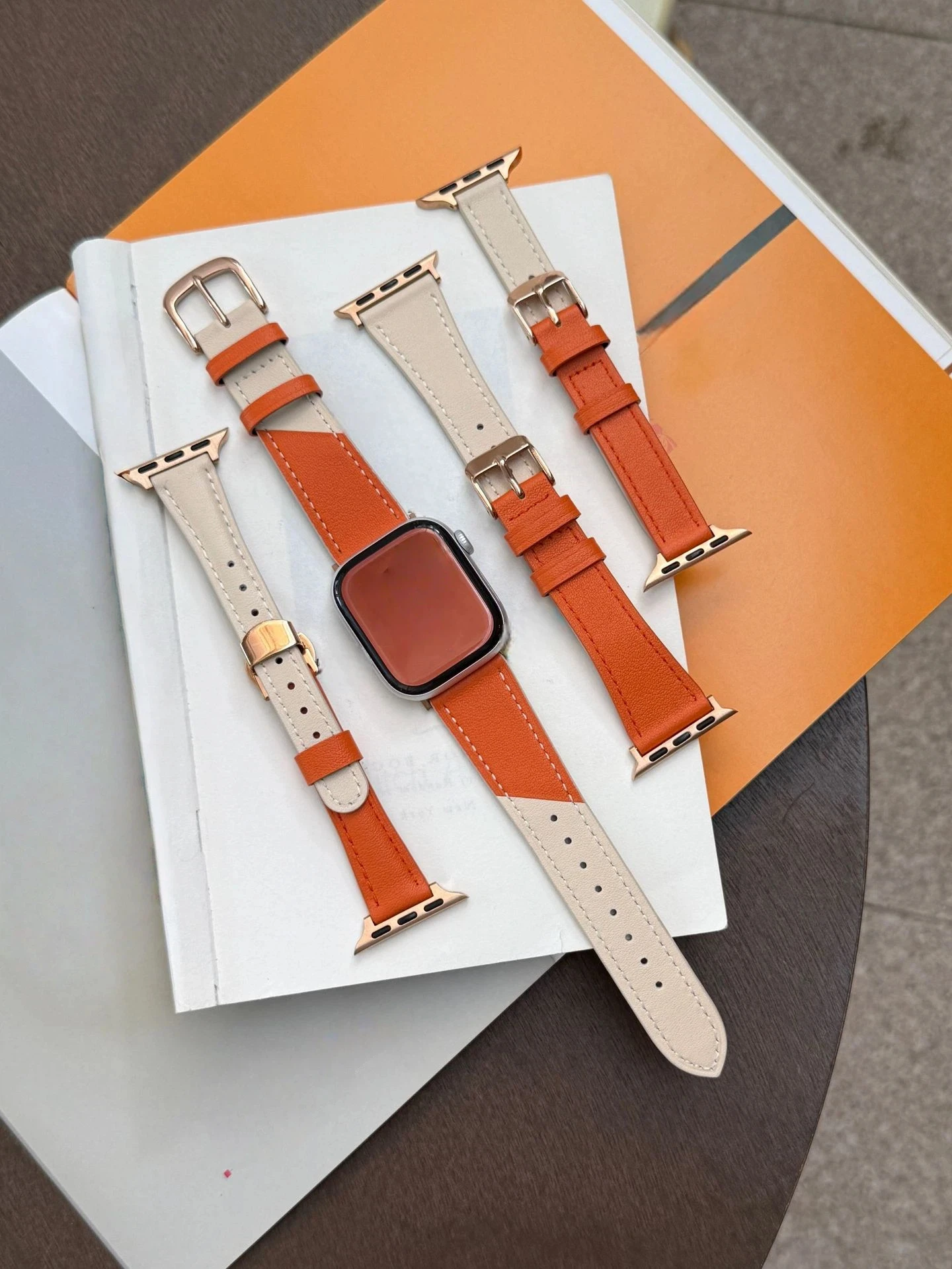 

Leather Watch Straps for Apple Watch band 46mm 44 49mm 45 42mm 40 38 41mm bracelet iWatch series S11 10 9 8 7 Smart watch strap