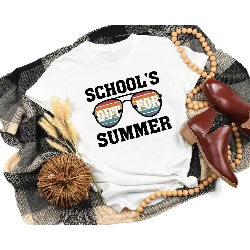 

Футболка Schools Out For The Summer, учительское признание, конец года, ретро-праздник, школа последнего дня