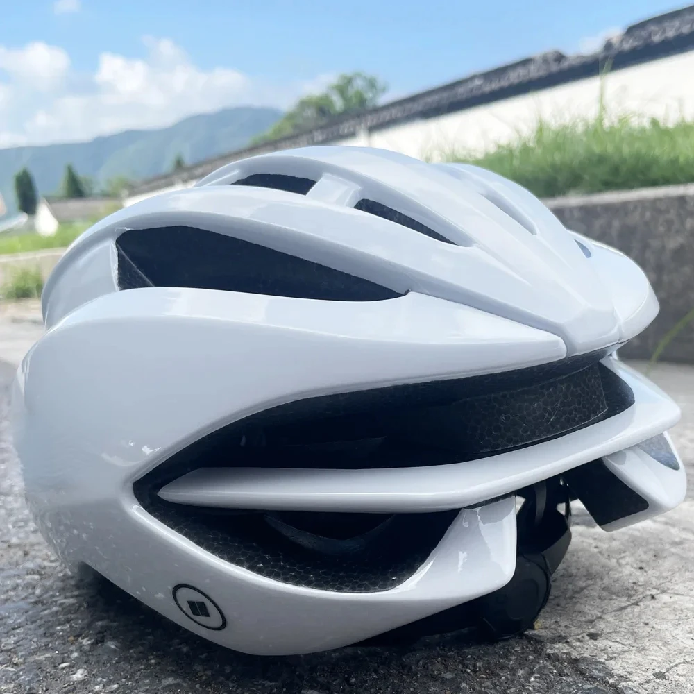 Triathlon Road Bike Helmet Ultra Light Aviation Hard Hat Cycling Helmet Unisex Cycling Outdoor Mountain Capacete Ciclismo