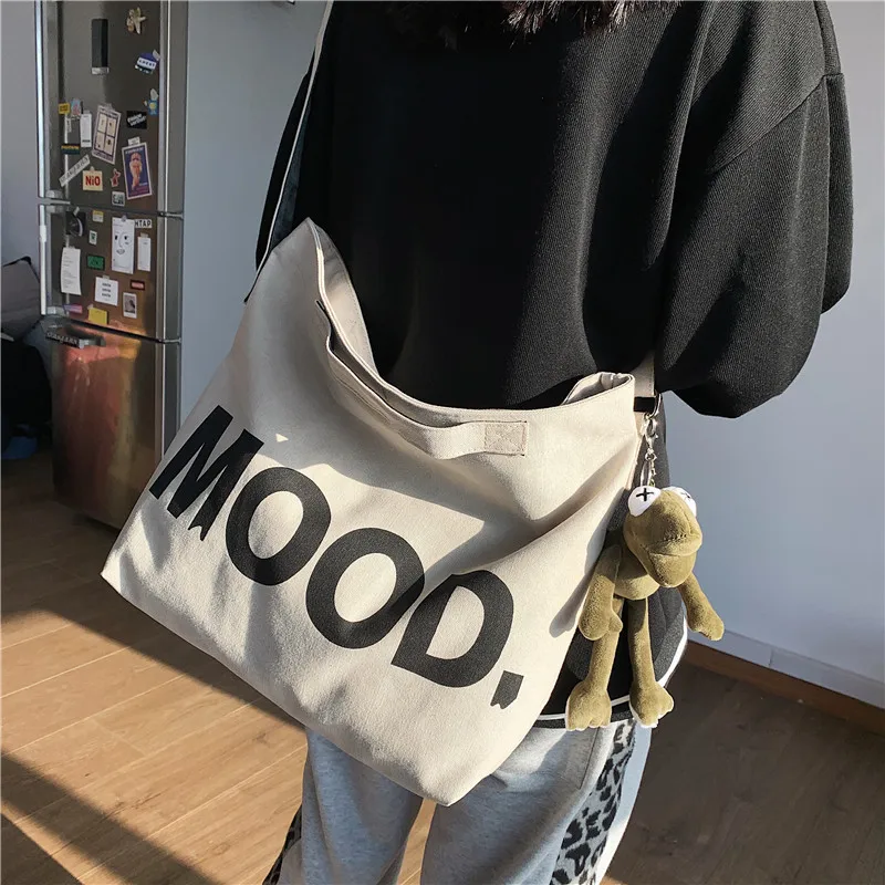 Quality Canvas Tote Bags For Unisex Large Capacity Shopper Totes With Pendant Women Shoulder Crossbody Messenger Bag Bolso Mujer