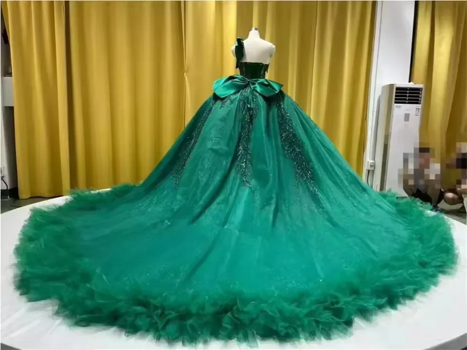 Elegant 2026 One Shoulder Tulle Ball Gown Quinceanera Dresses Plus Size Formal Prom Party Gowns For Sweet 16 Girl Vestidos 0203
