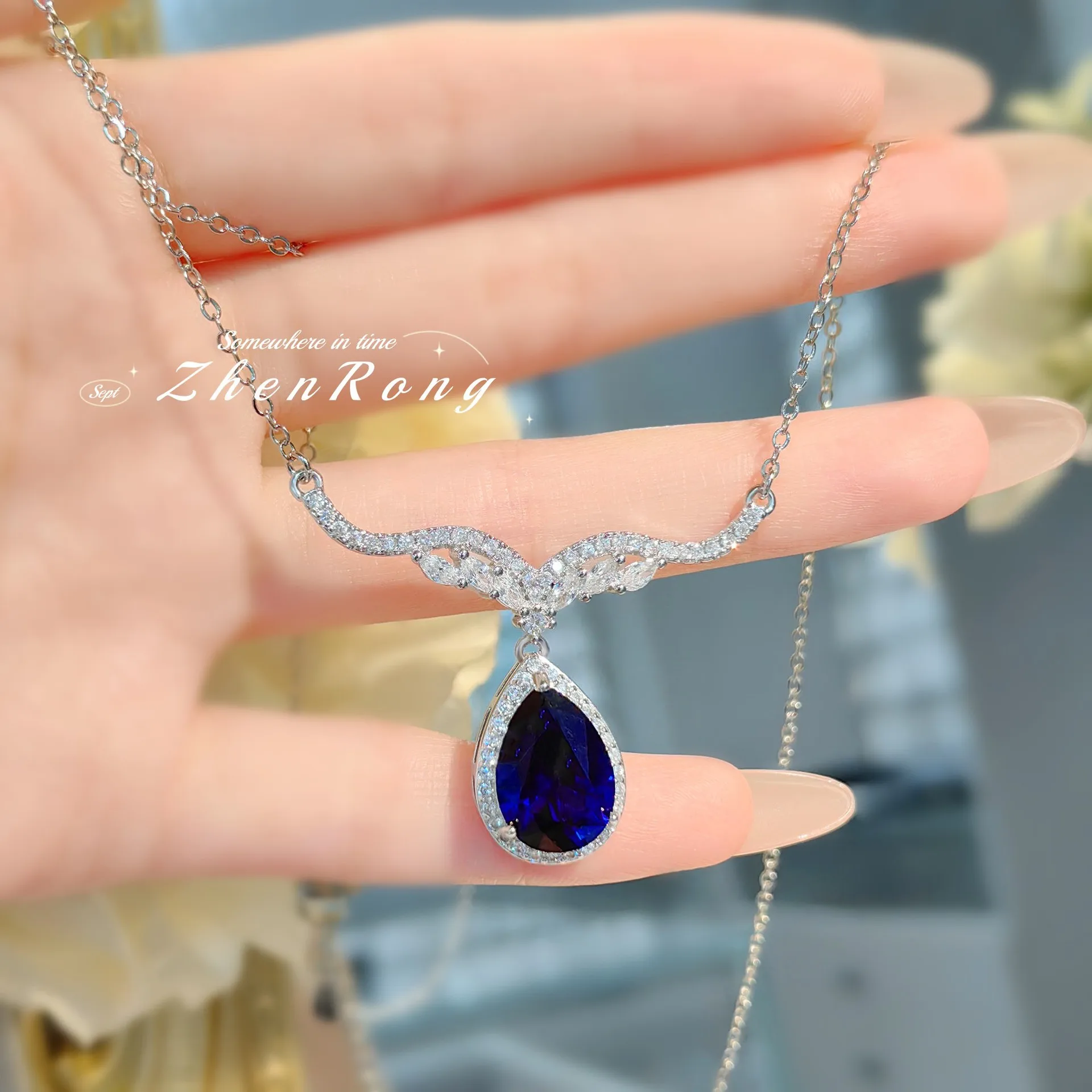 Luxury Women's Pendant Necklaces with Blue Cobalt Spinel Cubic Zirconia Elegant Wedding Party Female Accessories Fashion Jewelry