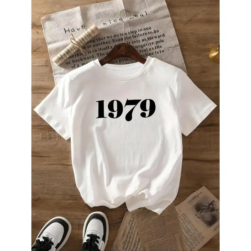 

1979 Year T-Shirt Retro Vintage Birthday Graphic Tee Oversized Unisex Casual Top for Gift, 70s Style or Everyday Wear S-3XL