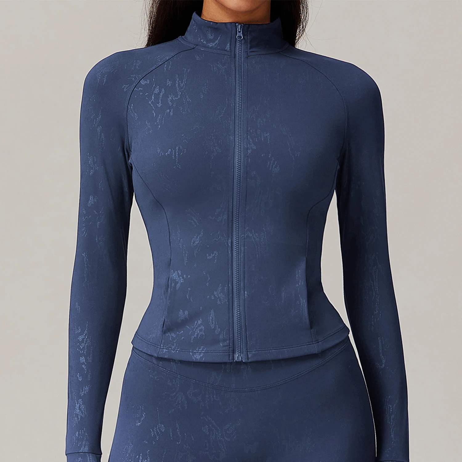 ヨガ親指バックル女性のハイエンド立ち襟長袖スポーツジャケットランニングトレーニングフィットネストップランニング長袖