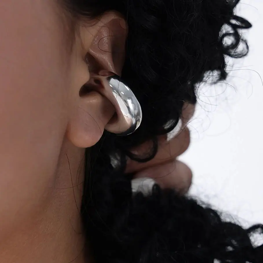 Badu Stainless Steel Round Chunky Ear Clip Earrings for Women Waterproof Thick Gold Color Non Piercing Ear Cuff Fashion Jewelry