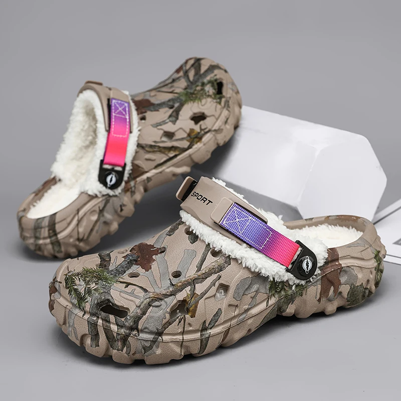 Men Winter Camouflage Fleece Lined Clogs,Removable Fuzzy Plush Insole Warm Slip‑on Slippers,Anti‑Slip Thick Bottom Home Footwear