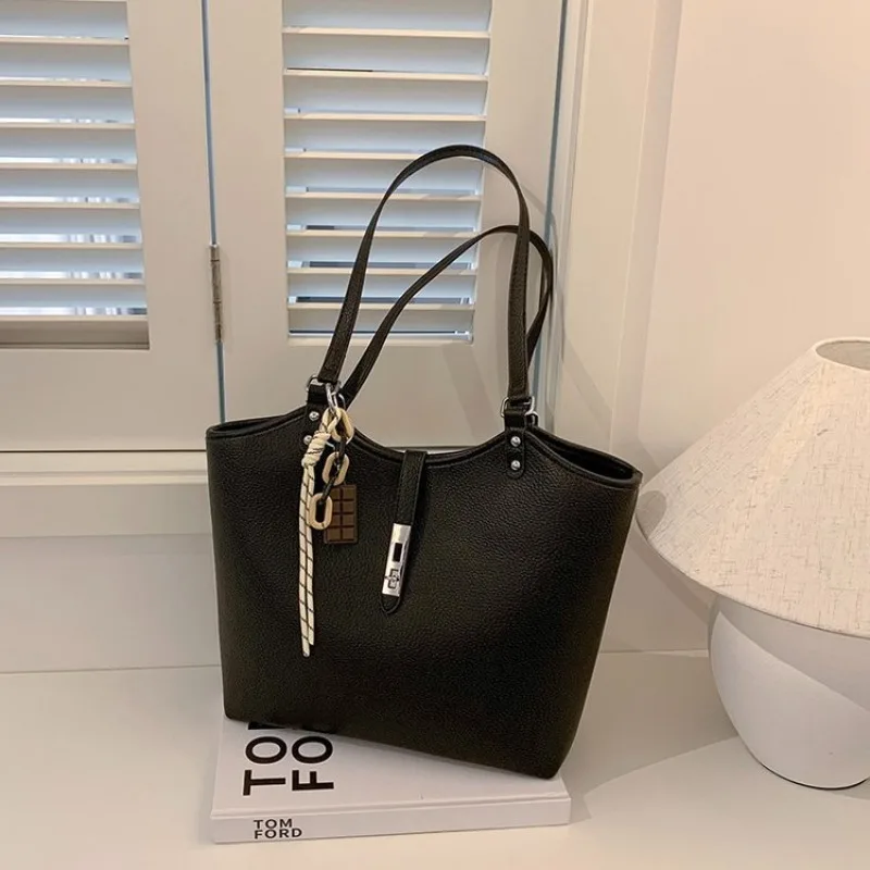 

Popular Classic Elegant Leather Handbag Women Shoulder Bag Crossbody Style Luxury Brand Famous Designer Spacious Design