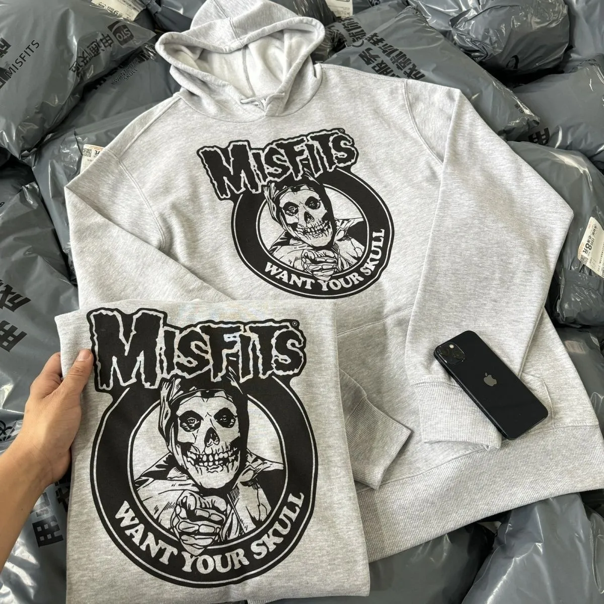 

Мужское худи большого размера 300 Pou в стиле американского хип-хопа, осенне-зимнее, с принтом скелета, в стиле рэп-панк, повседневная одежда из хлопка...