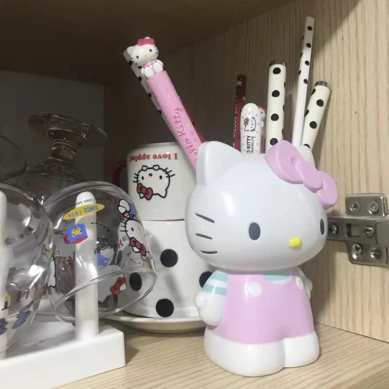 Sanrio Cute Kuromi Hellokitty My Melody Cinnamoroll Characters Series Pen Holder Stationery Makeup Brush Storage Decoration Gift