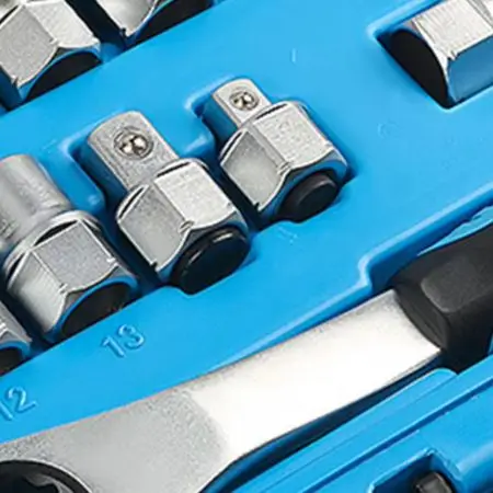 17-Piece Socket Kit with Through-Hole Design for Continuous Rod Engagement Featuring 19mm Hollow Ratchet and Mechanical Adapters