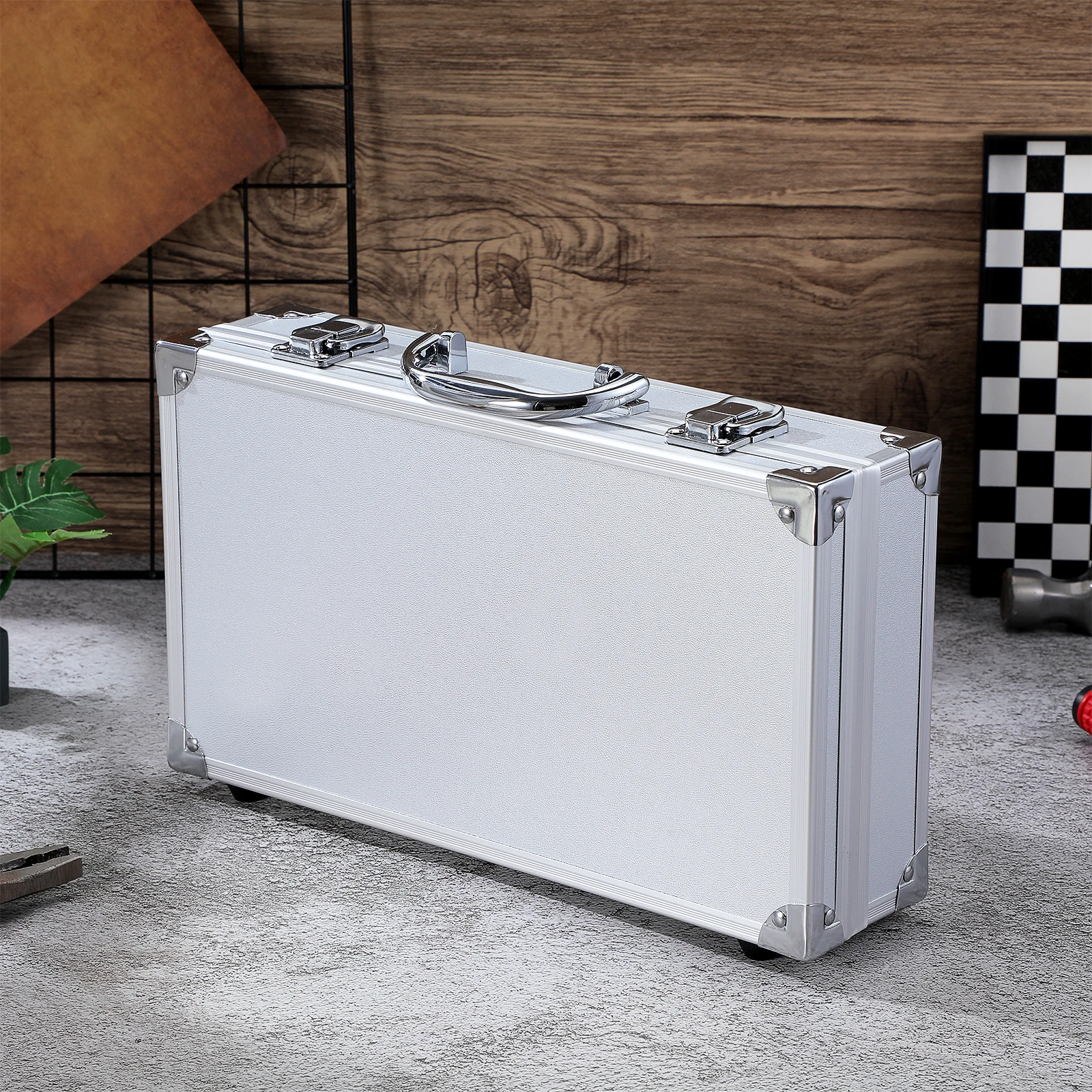 

Aluminum Alloy Tools Case Small Makeup Tool .8x6.7x3 Portable Indoor Medicine Storage Carrying Case