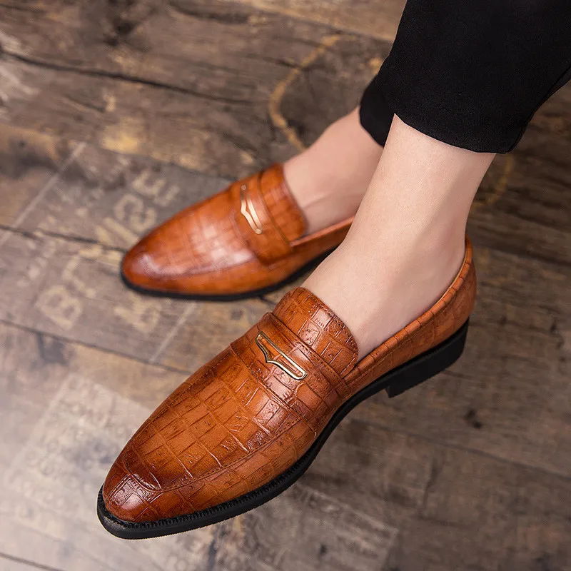 2026 Fashion  Men  Leather Men's Dress Shoes Luxury Mens Business Oxfords Formals Shoes Classic Gentleman Shoes for men