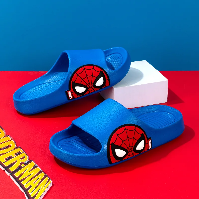 Moda ragazze ragazzi pantofole estive Disney Cartoon Spiderman bambini scarpe da casa morbide antiscivolo bambino bambini scarpe da spiaggia al