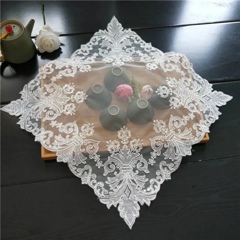 Square 40cm European-style Coaster Insulation Fabric Placemat Embroidered Tea Set Fruit Plate Vase Pad Dining Coffee Table Mat