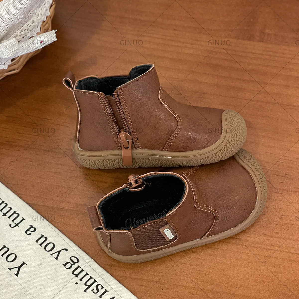 Botas simples de couro infantil, botas curtas macias e confortáveis de bebê, estilo britânico, meninas e meninos, elegantes, outono