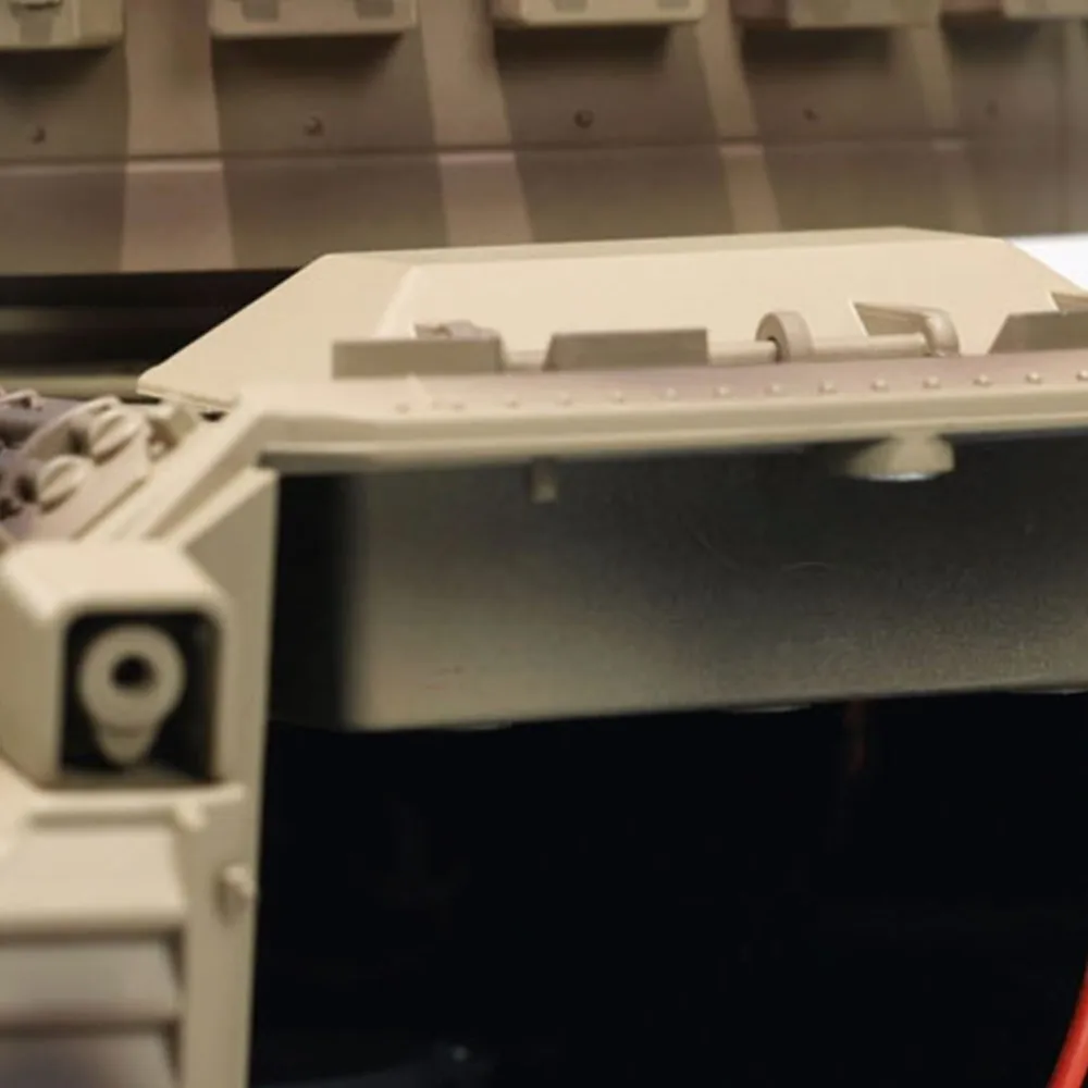 

TOUCAN TD 1/16 RTR Military RC Tank M2A2 Bradley Metal Tracks Road Wheel Radio Control Finished Combat Vehicles Cars TH23308