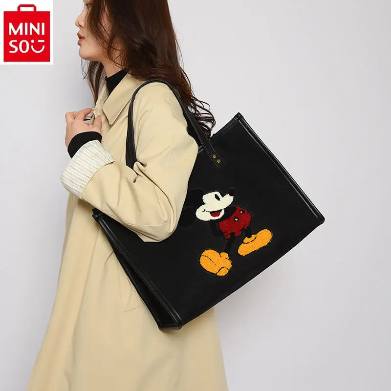 

MINISO Disney Fashion Mickey Shoulder Bag Advanced Class Commuting Tote Bag Women's High Quality Large Capacity Handbag