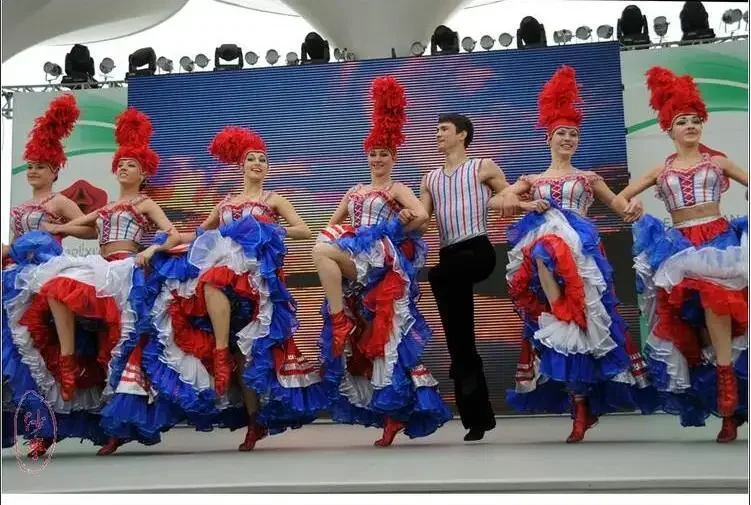 ฝรั่งเศสสามารถเต้นรําเครื่องแต่งกายผู้หญิงชุดเปิด Dancer Stage รวมหมวกสีแดงชุดเทศกาล