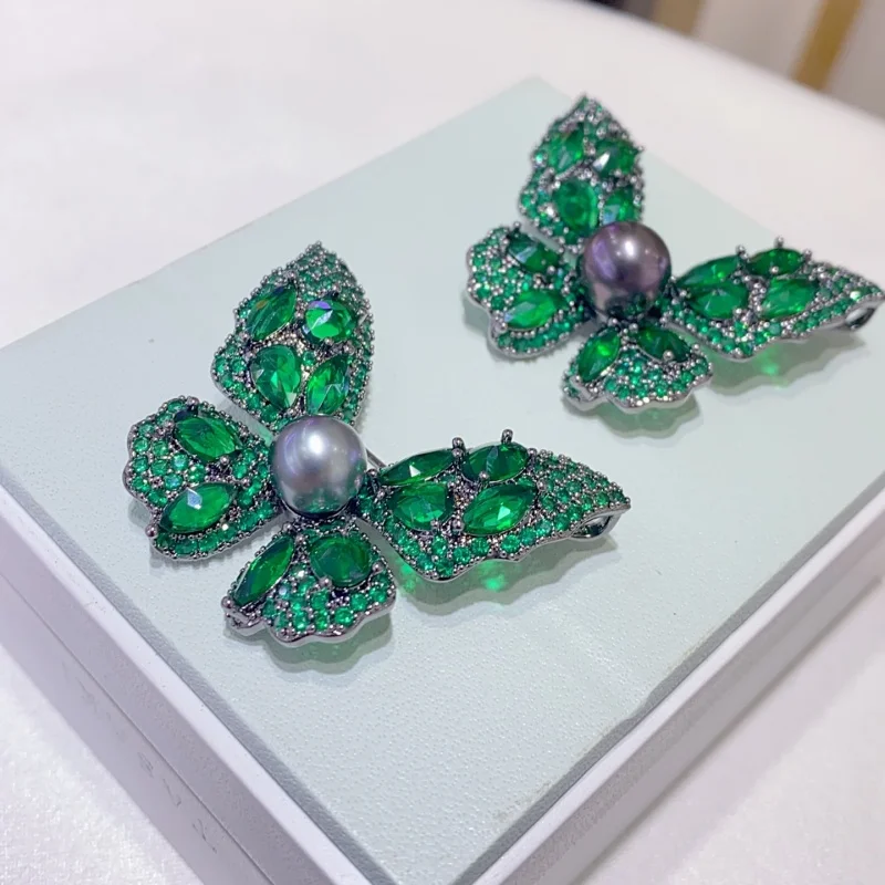 

SGARIT Jewelry Luxury Women Brooches Natural Tahitian Pearls Butterfly Lapel Pins for Women Fashion Gift Accessories