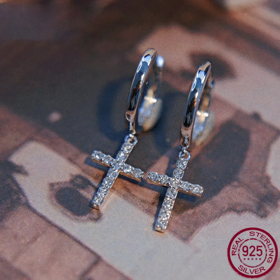 

New S925 pure silver simple and versatile diamond studded ear clasp, minimalist and cool style, personalized wedding jewelry