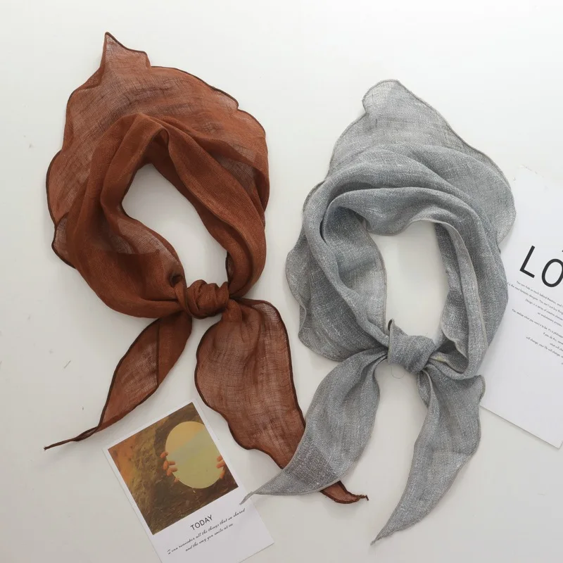

Новый простой женский шарф из чистого льна, художественный универсальный маленький шарф, треугольный шарф в ленивом стиле, повязка для волос, тонкий шелковый шарф