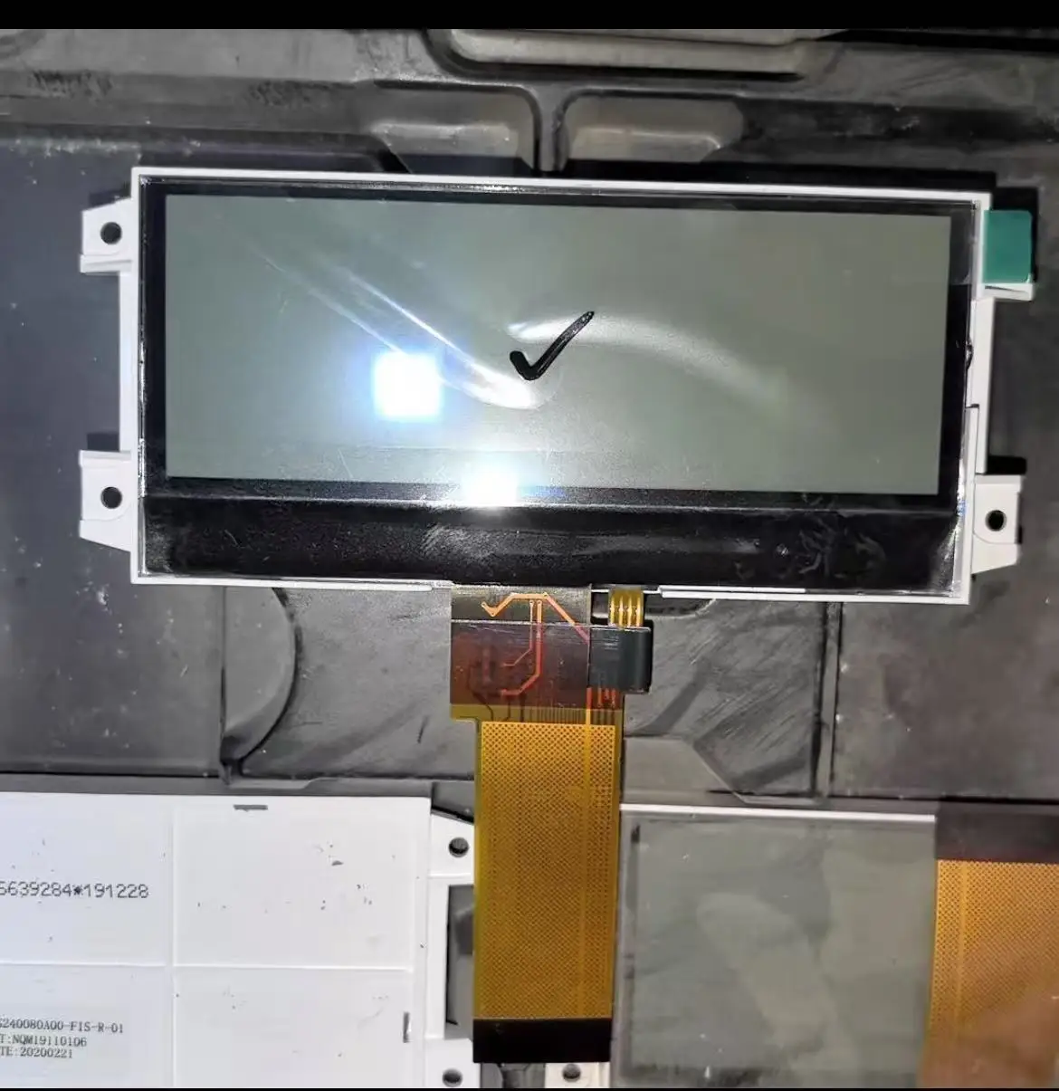 New Original LCD Module CGG240080A00-FIS-R