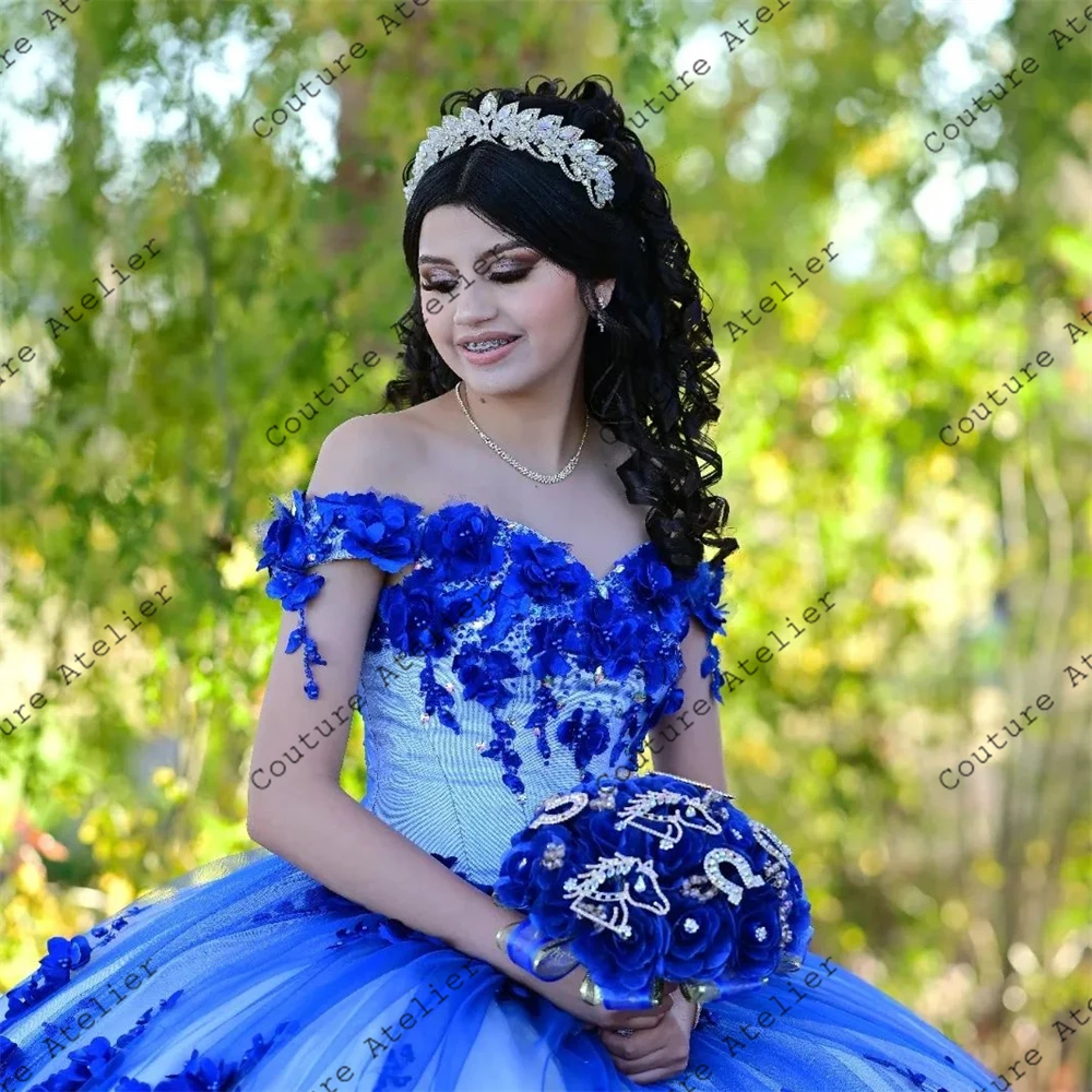 Royal Blue z koralikami perłami 3D kwiaty Quinceanera sukienki Off The Shoulder suknia balowa słodka szesnaście sukienka suknie ślubne Tulle vesti