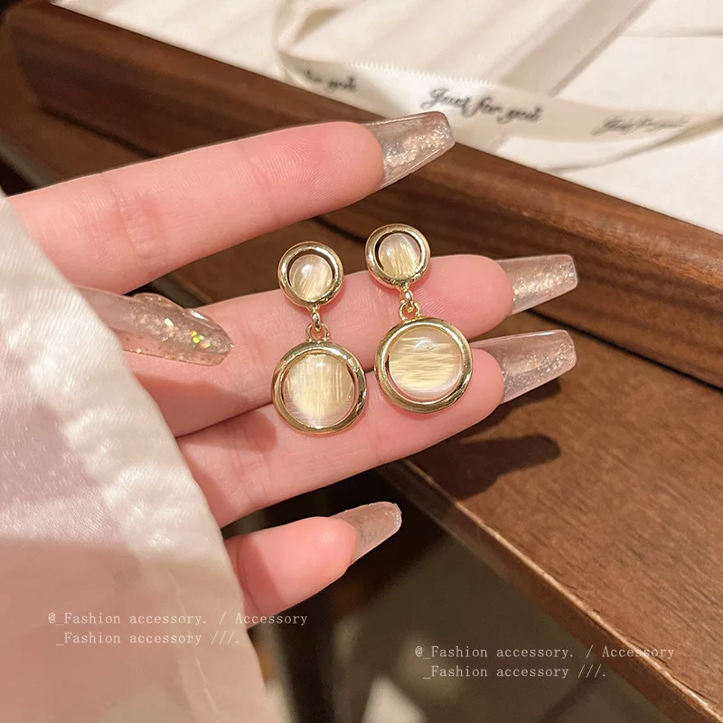 

Retro French Opal Stone Dangle Earrings Female Fshion Translucent Simple Resin Round Stone Wild Women's Earrings Hypoallergenic