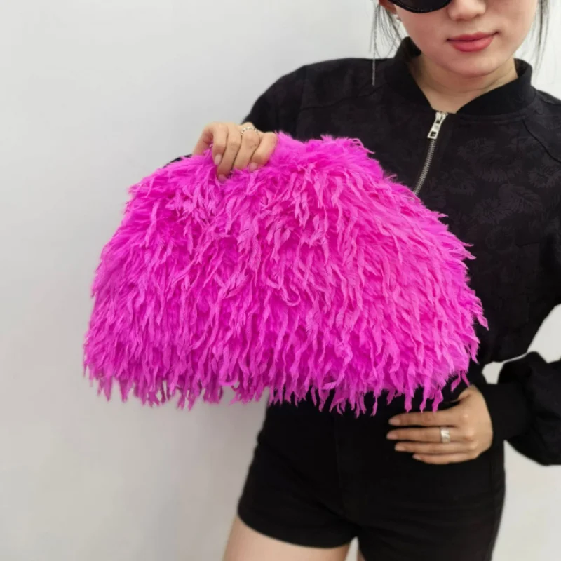 Fluffy Plush Clip Clutch Women Y2k  Faux Fur Clutch Bag Large Capacity Fashion Clip Closure  Evening Party Purse