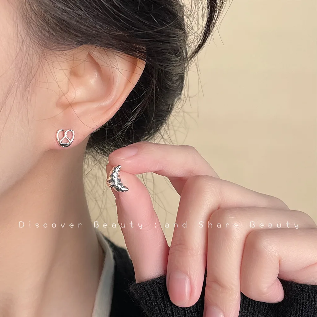 DIY accessories Fun cartoon simple geometric stud earrings women's silver needle fashion niche design temperament earrings sleep