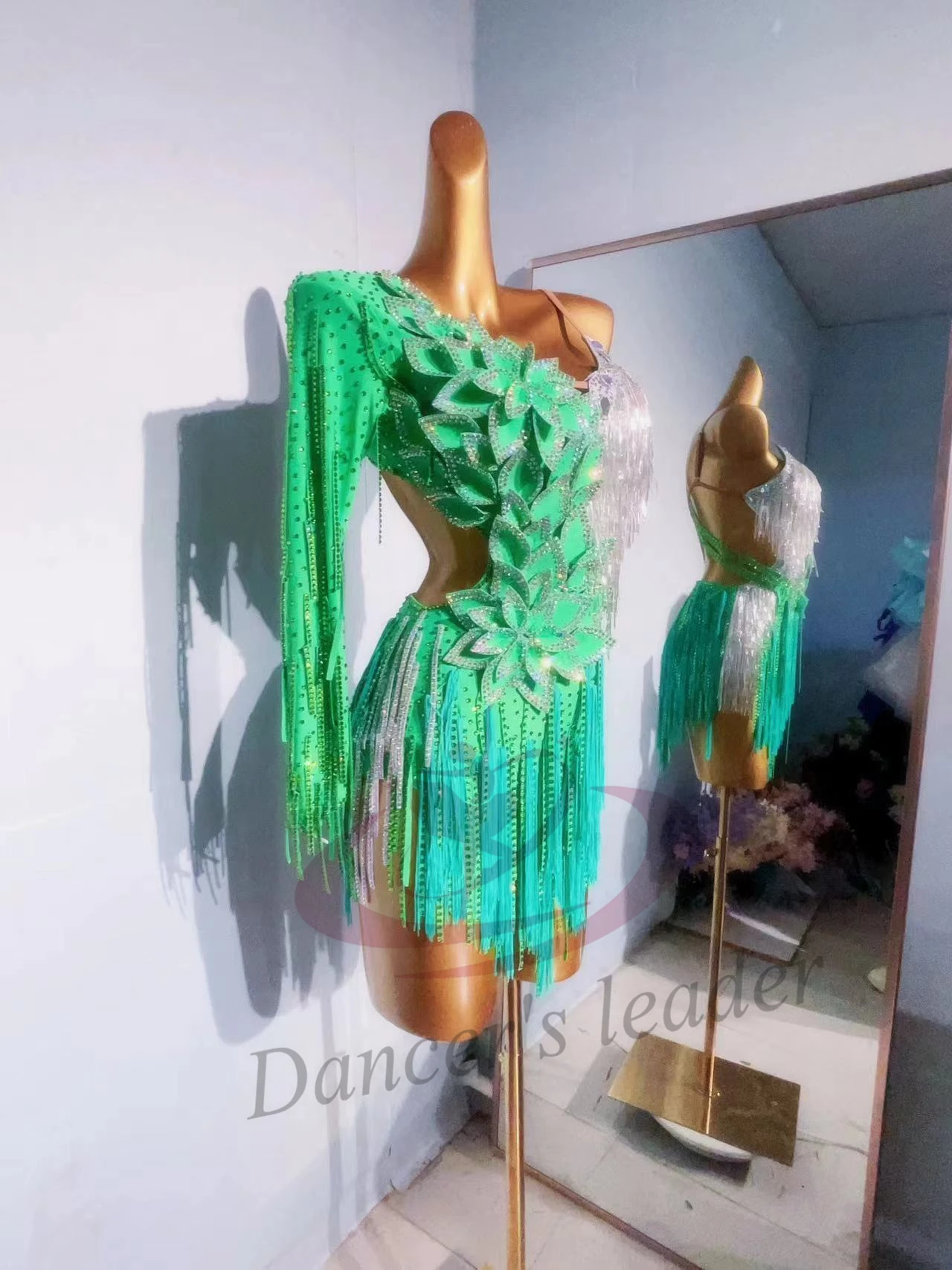 Concorso di danza latina abito da ballo con diamanti a foglia verde personalizzato di fascia alta da donna Rumba Performance Costume abito da piscina nero