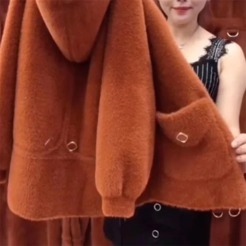 

2025 женский утепленный вязаный кардиган, осень-зима Femme, верхняя одежда из искусственного меха норки, свитер с длинными рукавами для мам среднего возраста, пальто