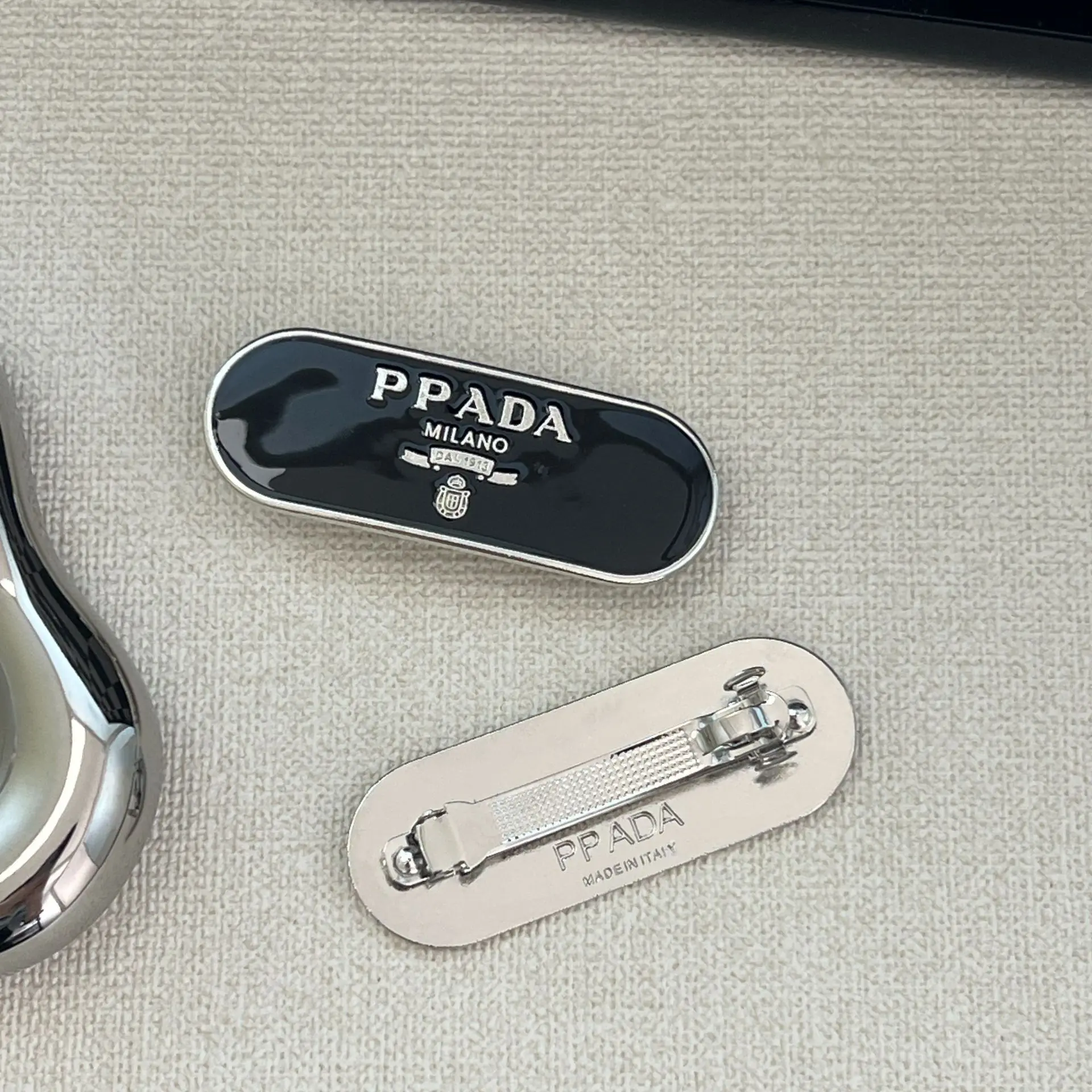 دبوس شعر معدني قديم مع حروف، مشبك حافة حروف، مشبك غرة جانبي ممتاز، مشبك زنبركي جديد على الطراز الفرنسي