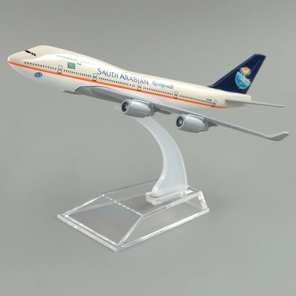 Avião de liga em escala 1/400, boeing 747, arábia saudita, 16cm, modelo b747, brinquedos, decoração, coleção de presentes para crianças